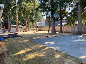 11828 47th Dr NE in Marysville, WA - Building Photo - Building Photo
