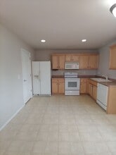 392 Montgomery Dr in Erie, CO - Building Photo - Building Photo