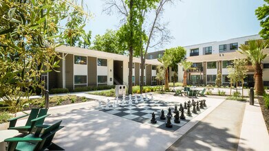 Lorien in Santa Clara, CA - Foto de edificio - Building Photo