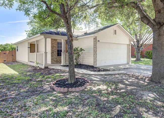 8417 Twiggy Ln in Austin, TX - Building Photo - Building Photo