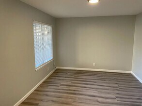 116 Evelyn Cir in Vallejo, CA - Building Photo - Building Photo