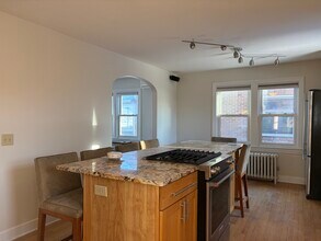 934 W Shore Dr in Madison, WI - Building Photo - Building Photo