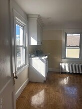 15 Miller St in Glen Cove, NY - Building Photo - Building Photo