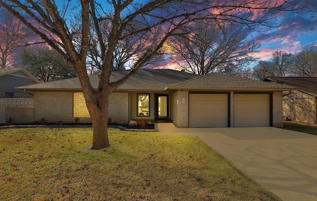 1317 Meadgreen Cir in Austin, TX - Building Photo