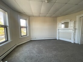 33 M St, Unit 2 in Boston, MA - Building Photo - Building Photo