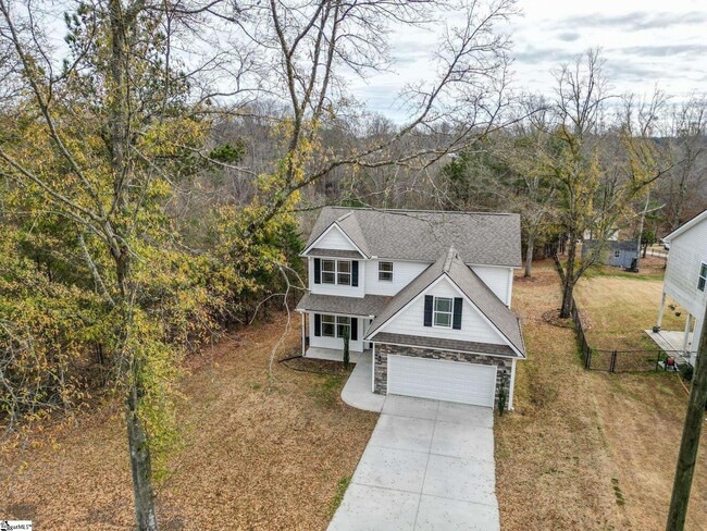 19 Lyman Lake Rd in Lyman, SC - Building Photo - Building Photo