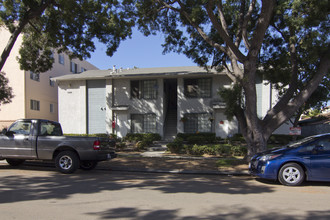 1948 Emerald St in San Diego, CA - Building Photo - Building Photo