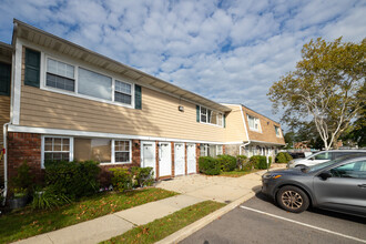 1 Atlantic Ave in Farmingdale, NY - Building Photo - Building Photo