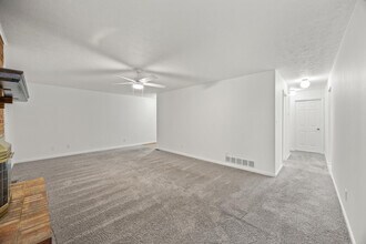 1167 Turkey Foot Rd in Lexington, KY - Building Photo - Building Photo