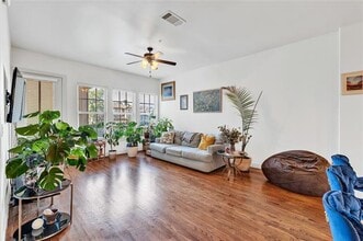 610 Via Ravello in Irving, TX - Building Photo - Building Photo