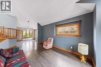 670 Lakeshore Rd in Sarnia, ON - Building Photo - Building Photo