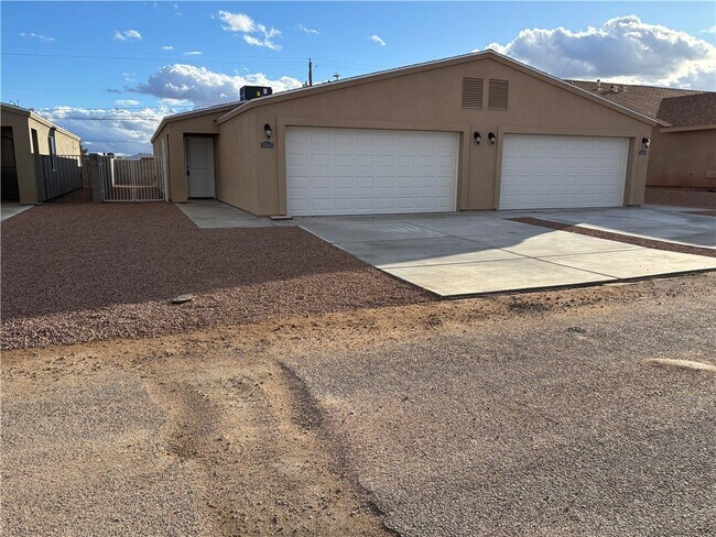 981 Calumet Ave in Kingman, AZ - Building Photo - Building Photo