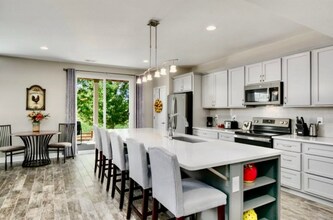 21952 E Layton Dr in Aurora, CO - Foto de edificio - Building Photo