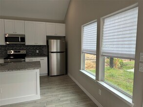 16706 E Hammon in Montgomery, TX - Building Photo - Building Photo