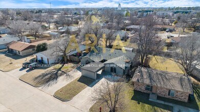 2266 Donna Dr in Norman, OK - Building Photo - Building Photo
