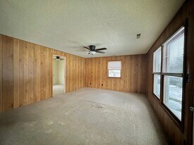 1202 Orchard Dr in Portage, MI - Building Photo