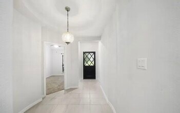 334 S Cadence Hills Loop in Willis, TX - Building Photo - Building Photo