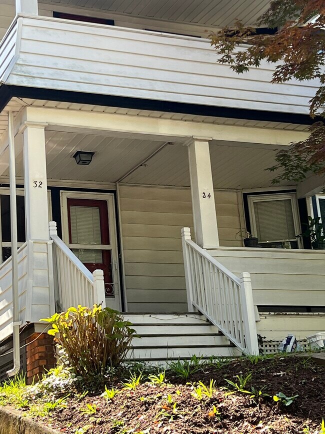 32 Westwood Rd in New Haven, CT - Building Photo - Building Photo