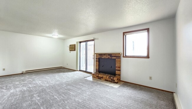 3402 15th Ave S in Fargo, ND - Building Photo - Building Photo