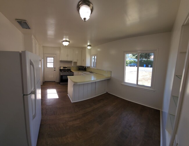 1843 Hope St in San Luis Obispo, CA - Building Photo - Building Photo