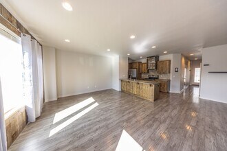 188 N 43rd Pl in Ridgefield, WA - Building Photo - Building Photo