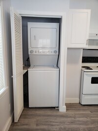 429 Elm St, Unit 1 photo'