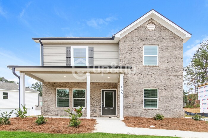 135 Heard Ln in Covington, GA - Building Photo