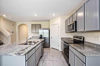 17308 Reserva Dr in Bradenton, FL - Building Photo - Building Photo