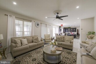 601 Crossover Ct in Frederick, MD - Building Photo - Building Photo