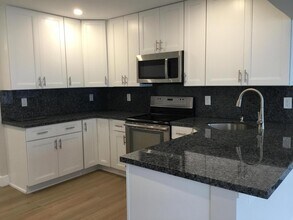 2622 NW 54th St in Fort Lauderdale, FL - Building Photo - Building Photo