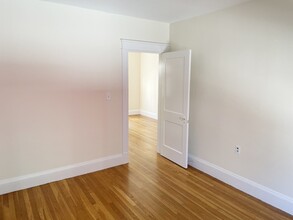 20 Geneva St, Unit 3 in Salem, MA - Building Photo - Building Photo