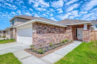 20961 Zuccala Dr in Roman Forest, TX - Building Photo - Building Photo