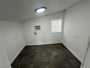 11431 Char Ann Dr in Ft. Myers, FL - Building Photo - Building Photo