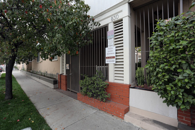 Fairfax Gardens Apartments in Los Angeles, CA - Building Photo - Building Photo