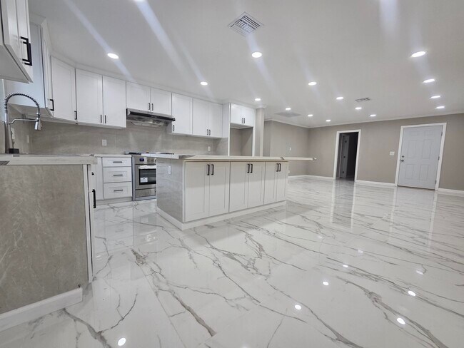 52641 Avenida Martinez in La Quinta, CA - Building Photo - Building Photo