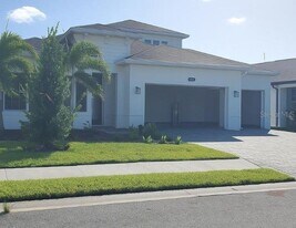 16855 Castoro Dr in Port Charlotte, FL - Building Photo