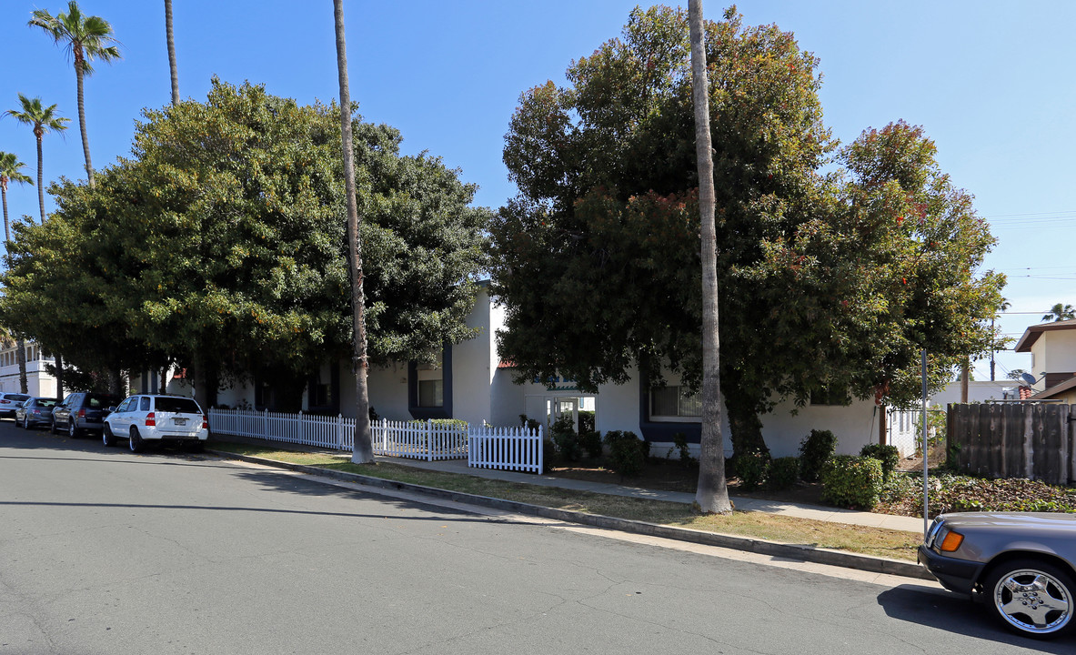 South Beach Apartments in Oceanside, CA - Building Photo