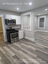 369 Massabesic St in Manchester, NH - Building Photo - Building Photo