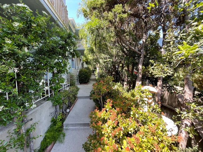 3661 Regal Pl, Unit A