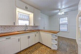 1823 Tabor St in Houston, TX - Building Photo - Building Photo