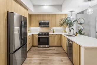 Intro in Burbank, CA - Building Photo - Building Photo