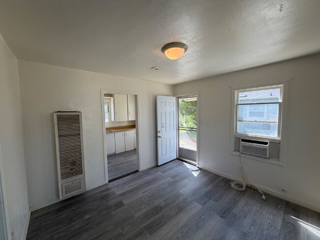 property at 1089 E 21st St