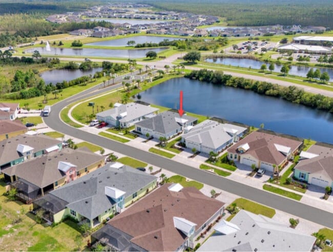 944 Margaritaville Ave in Daytona Beach, FL - Foto de edificio - Building Photo