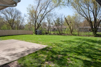 6415 Londonderry Dr in Cary, IL - Building Photo - Building Photo