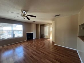 105 Shannon Cir in Del Rio, TX - Building Photo - Building Photo