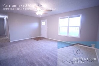 605 Elizabeth Ln in Jonesboro, AR - Building Photo - Building Photo