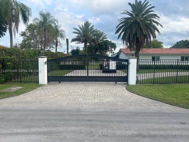 9540 SW 68th St in Miami, FL - Building Photo - Building Photo