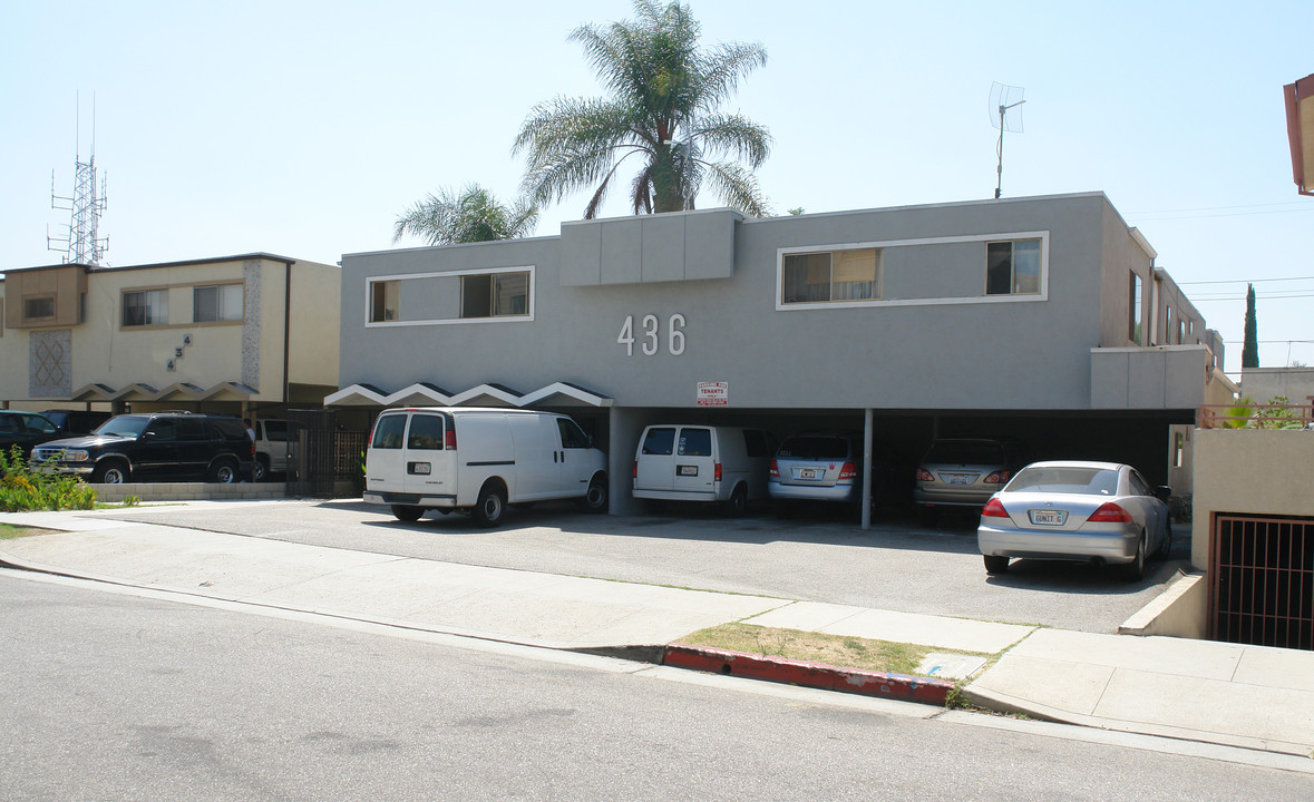 436 W Harvard St in Glendale, CA - Building Photo