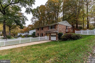 8617 Kerry Ln in Springfield, VA - Building Photo - Building Photo