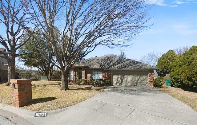 10324 Gray Oak Ln in Fort Worth, TX - Building Photo - Building Photo